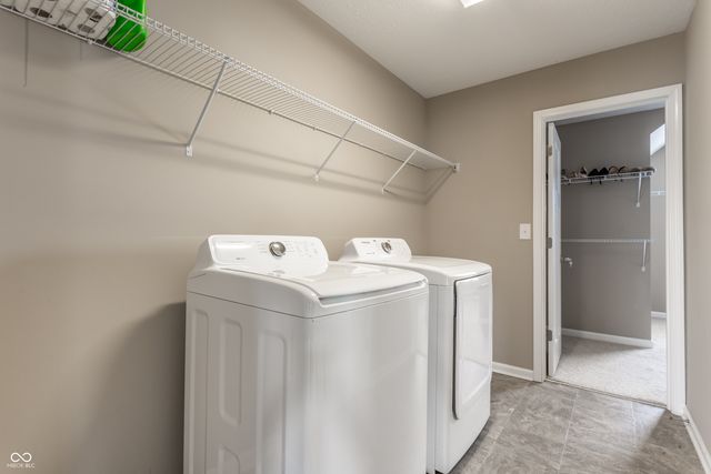 5767 Bluff View Lane, Whitestown, IN 46075