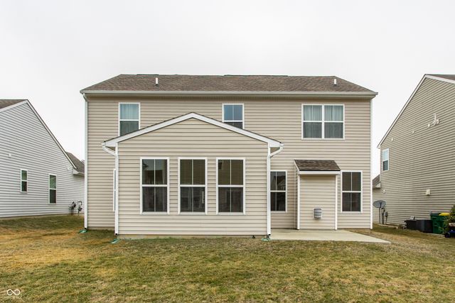 5767 Bluff View Lane, Whitestown, IN 46075