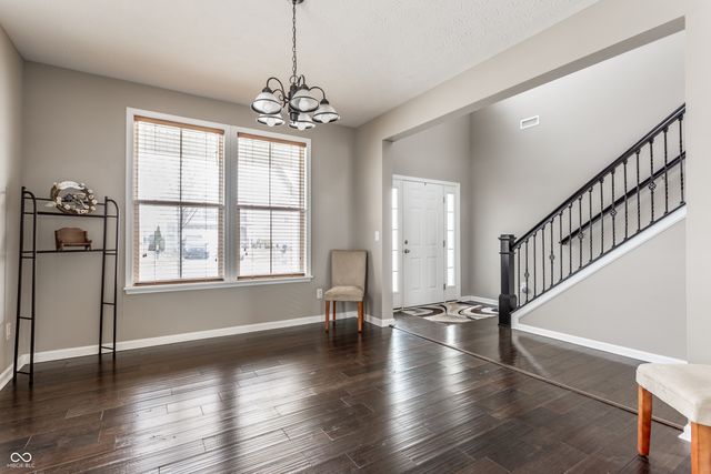 5767 Bluff View Lane, Whitestown, IN 46075