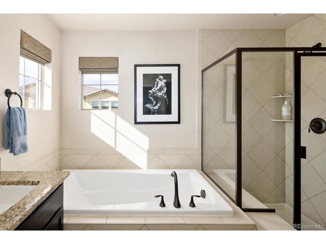 2553 S Kendrick Ct, Lakewood, CO 80228
