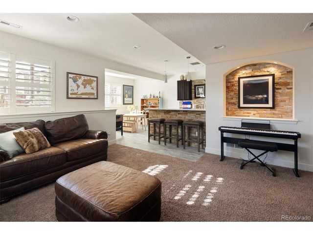 2553 S Kendrick Ct, Lakewood, CO 80228