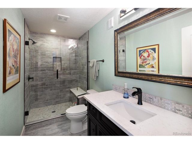 2553 S Kendrick Ct, Lakewood, CO 80228