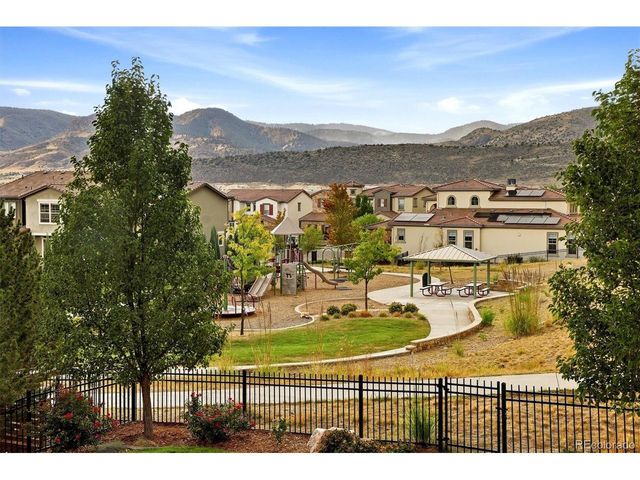 2553 S Kendrick Ct, Lakewood, CO 80228