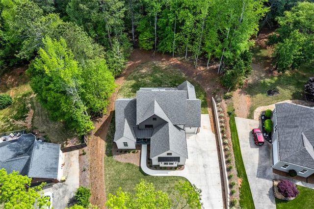 79 HUNTERS Way, Hoschton, GA 30548