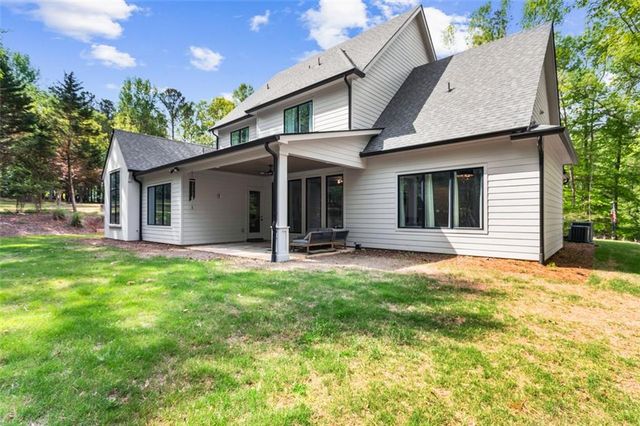 79 HUNTERS Way, Hoschton, GA 30548