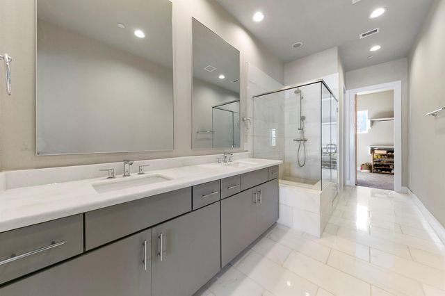 2412 Canal Street J, Houston, TX 77003