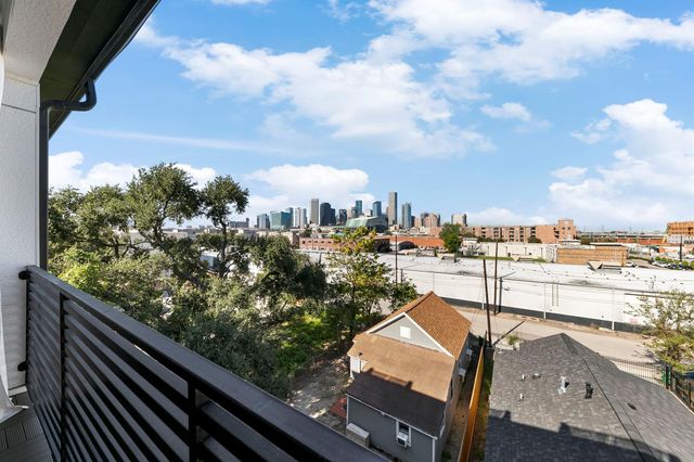 2412 Canal Street J, Houston, TX 77003