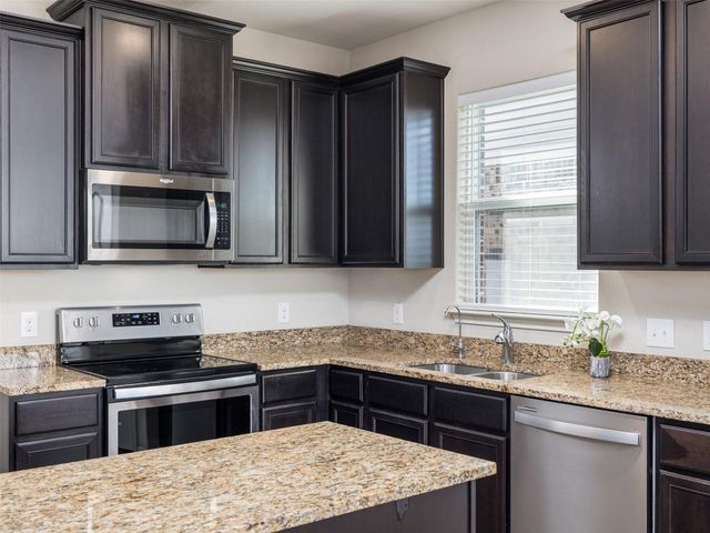 13712 Charles W Fairbanks CV, Manor, TX 78653