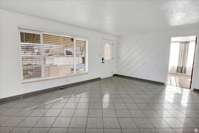 2413 N 475 W, Sunset, UT 84015