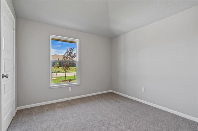 20246 W 195th Street, Spring Hill, KS 66083