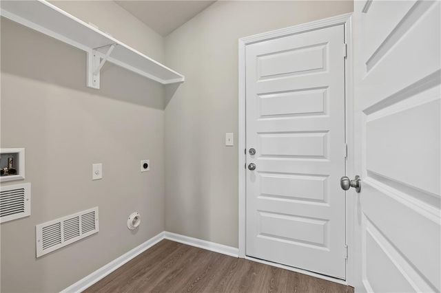 20246 W 195th Street, Spring Hill, KS 66083