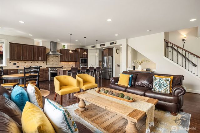 15016 97th Avenue NE, Bothell, WA 98011