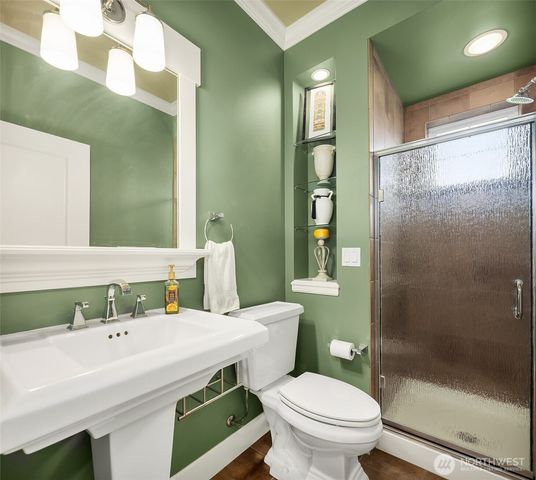 15016 97th Avenue NE, Bothell, WA 98011