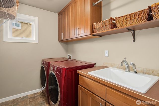 15016 97th Avenue NE, Bothell, WA 98011
