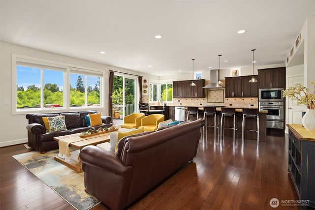 15016 97th Avenue NE, Bothell, WA 98011