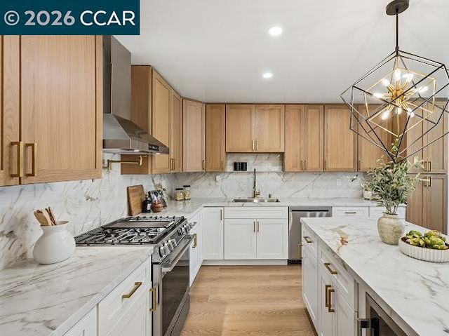 5363 Sonoma Dr, Pleasanton, CA 94566