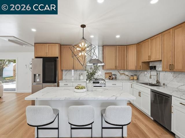 5363 Sonoma Dr, Pleasanton, CA 94566