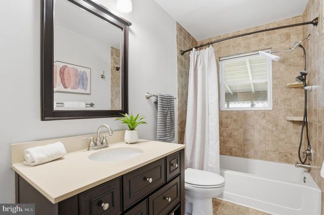 132 JANELIN CT, Glen Burnie, MD 21061