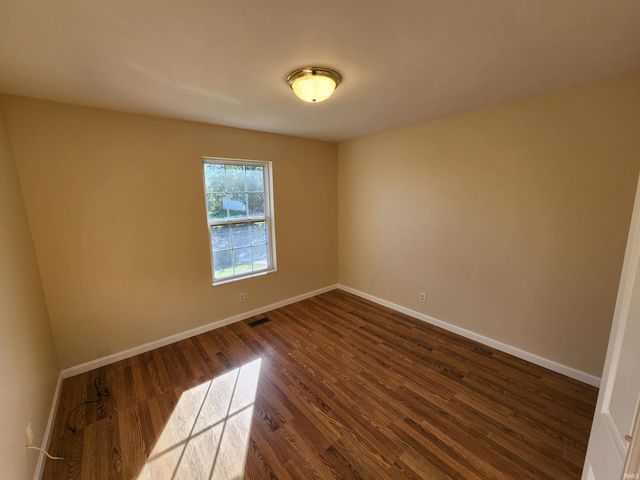 5155 Arches Drive, Newburgh, IN 47630