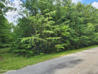 218 Malvern Rd, Crossville, TN 38558