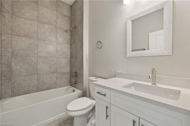 4438 Connection AVE, Cape Coral, FL 33909