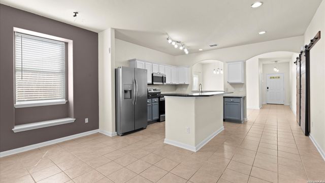 6730 Nora Vista Way, San Antonio, TX 78233