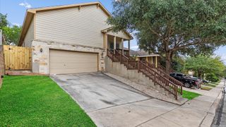 6730 Nora Vista Way, San Antonio, TX 78233