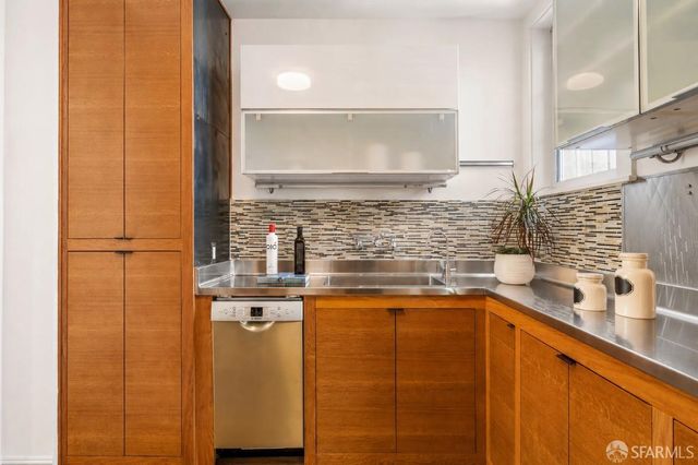160 Santa Marina Street, San Francisco, CA 94110