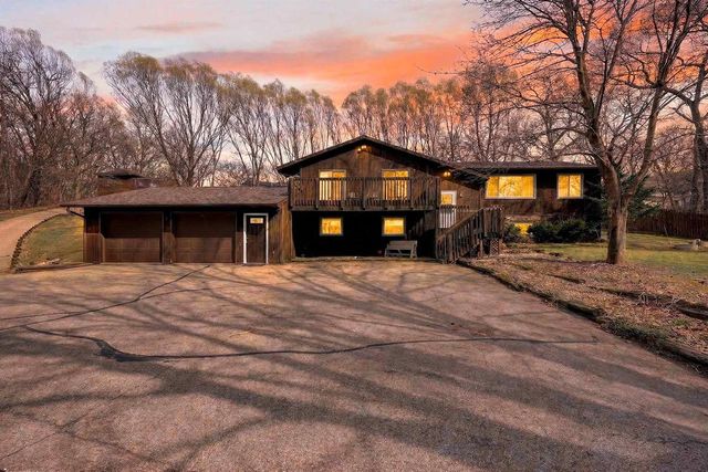 2934 County Rd W, Deerfield, WI 53531