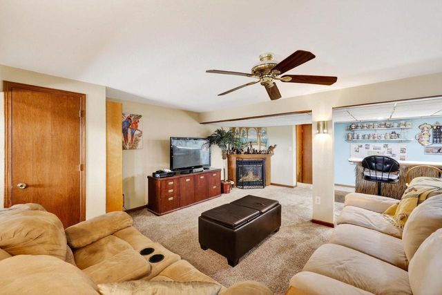 2934 County Rd W, Deerfield, WI 53531