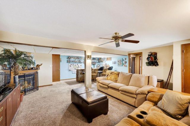 2934 County Rd W, Deerfield, WI 53531