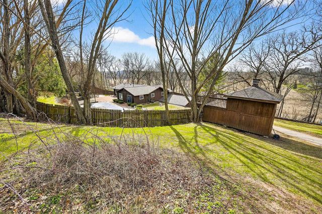 2934 County Rd W, Deerfield, WI 53531