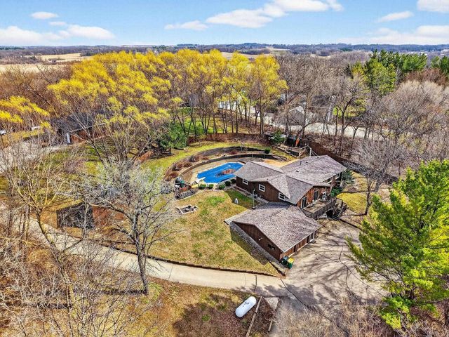 2934 County Rd W, Deerfield, WI 53531