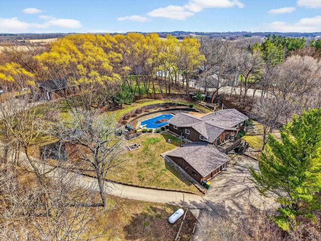 2934 County Rd W, Deerfield, WI 53531