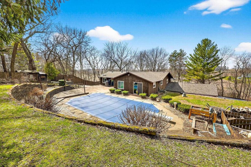 2934 County Rd W, Deerfield, WI 53531