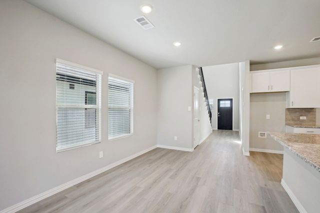 911 Pine Beach Drive, Princeton, TX 75071