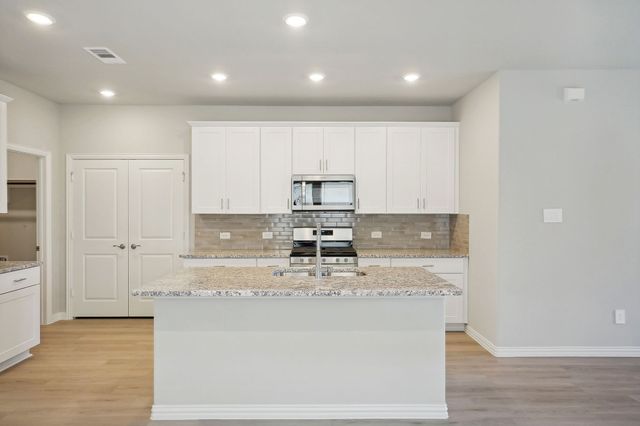 911 Pine Beach Drive, Princeton, TX 75071