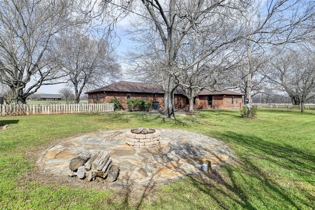 551 County Road 3390, Paradise, TX 76073