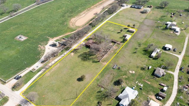 551 County Road 3390, Paradise, TX 76073