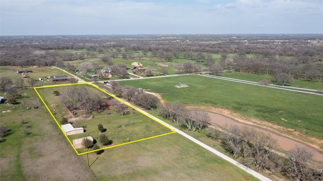 551 County Road 3390, Paradise, TX 76073