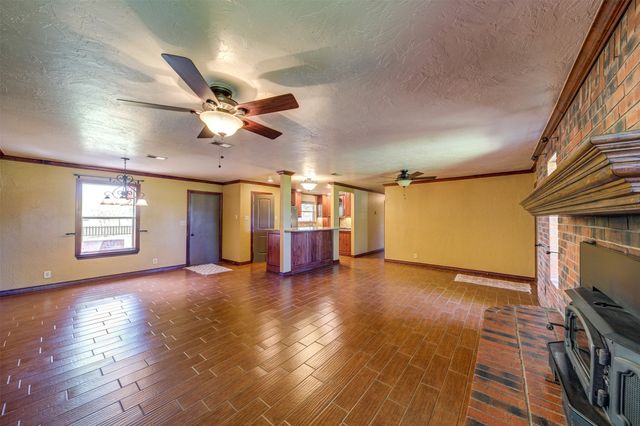 551 County Road 3390, Paradise, TX 76073