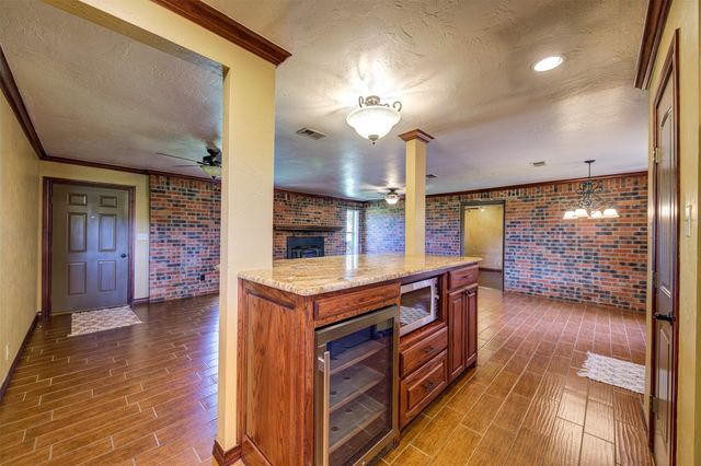 551 County Road 3390, Paradise, TX 76073