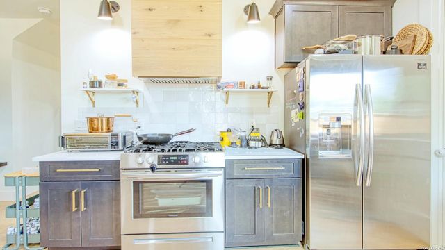 1021 N Palmetto, San Antonio, TX 78202