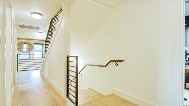 1021 N Palmetto, San Antonio, TX 78202