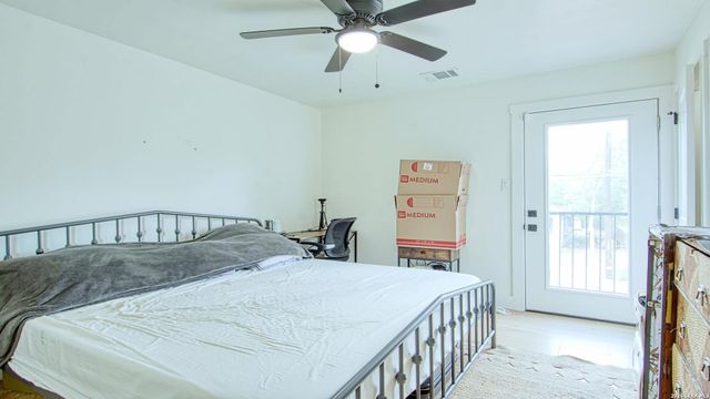 1021 N Palmetto, San Antonio, TX 78202