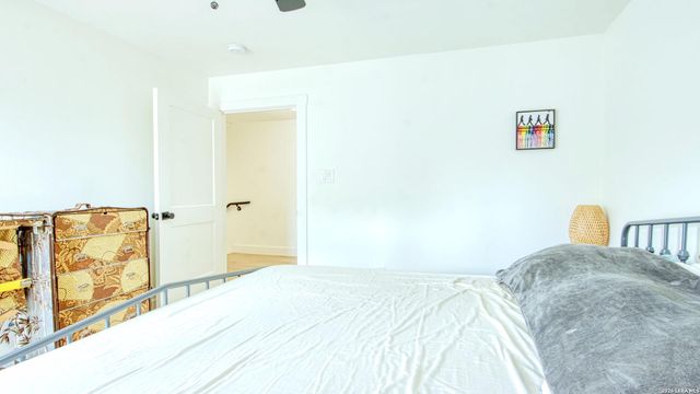 1021 N Palmetto, San Antonio, TX 78202