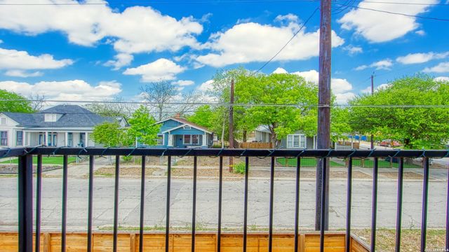 1021 N Palmetto, San Antonio, TX 78202