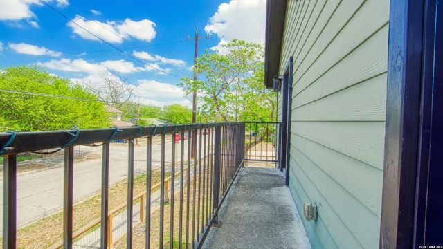 1021 N Palmetto, San Antonio, TX 78202