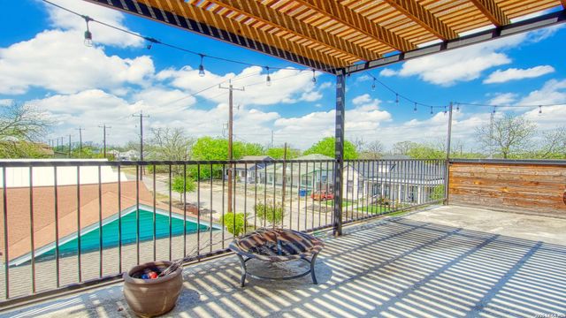 1021 N Palmetto, San Antonio, TX 78202