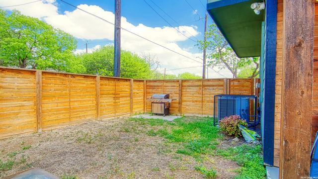 1021 N Palmetto, San Antonio, TX 78202